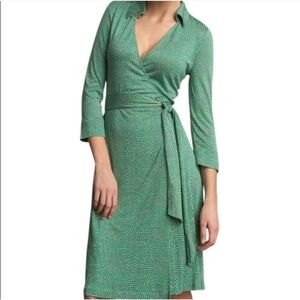 Diane Von Furstenberg Green Wrap Dress with V-Neck